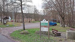 Dieses Jahr sollen die Arbeiten f&uuml;r die Umgestaltung des bisherigen Flurbereinigungsparkplatzes am Ortseingang von Rettenbach beginnen. (Archivfoto)