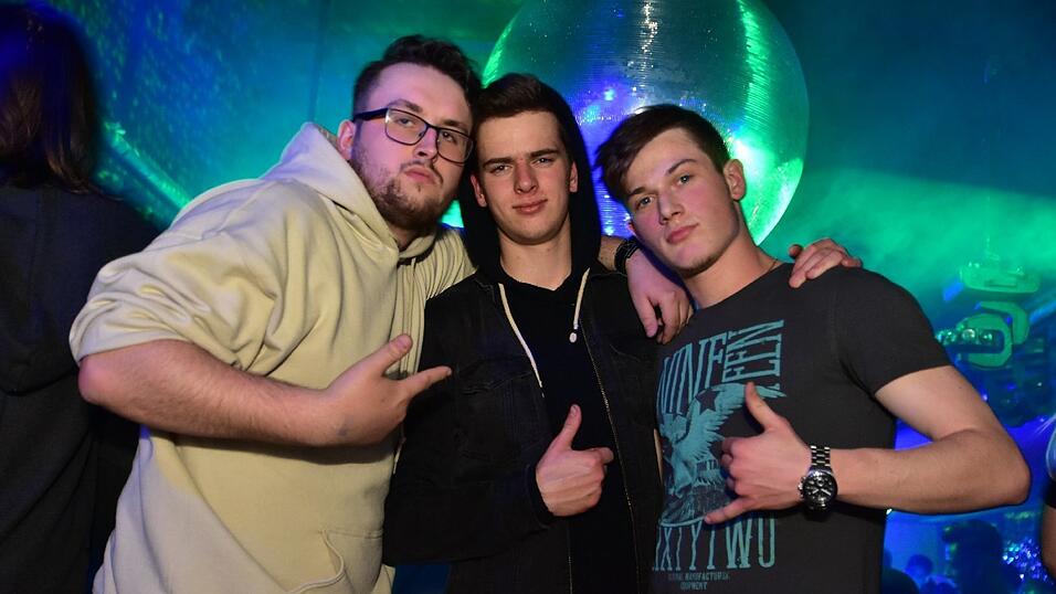 Schickes Parytvolk im Stars am Samstag in Landshut