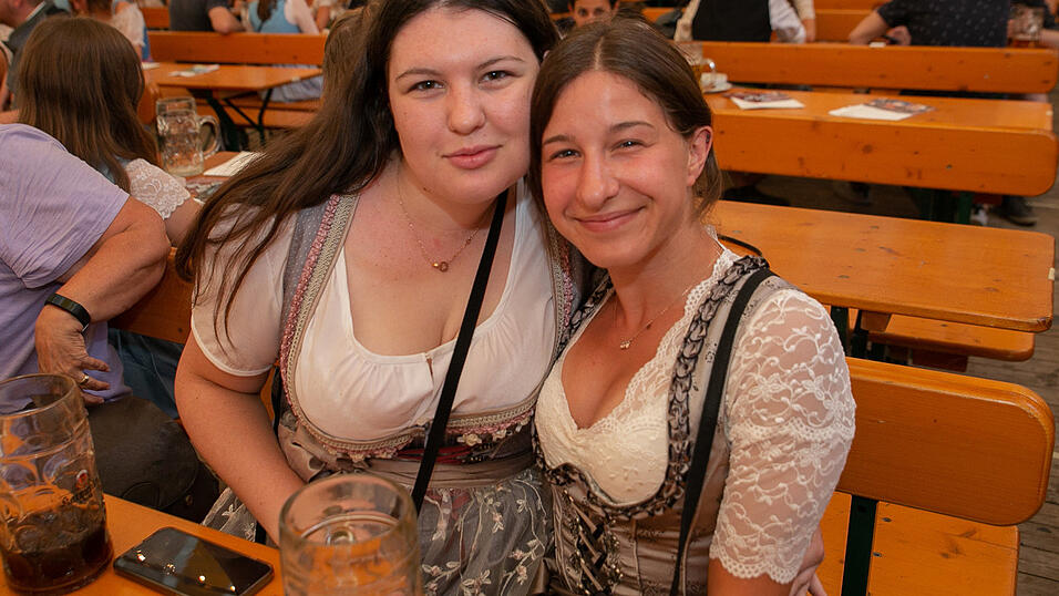 Die Partybilder vom Sonntag, 21. August 2022, aus dem Festzelt Nothaft. 