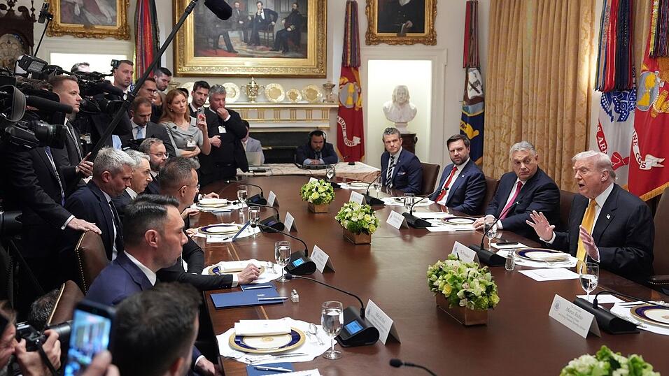 Die beiden Regierungschefs sprachen unter anderem über Energiehandel. Die beiden Regierungschefs sprachen unter anderem über Energiehandel.