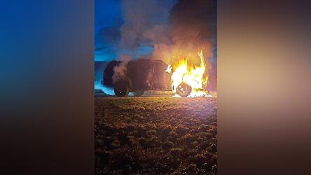 Am Montag, 8. Dezember, hat in Ergolding ein Auto gebrannt.