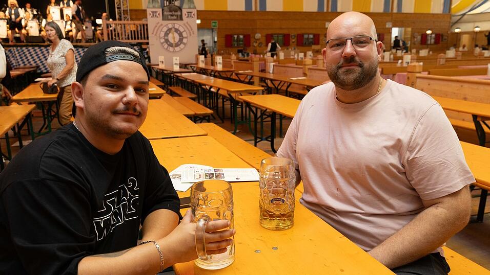 Die Partybilder vom Montag, 10. August, aus dem Festzelt Reisinger. Die Partybilder vom Montag, 10. August, aus dem Festzelt Reisinger.
