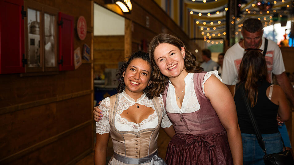 Die Partybilder vom Samstag, 15. August, aus dem Festzelt Reisinger. Die Partybilder vom Samstag, 15. August, aus dem Festzelt Reisinger.