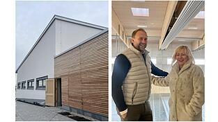 Die neue 1,5-fach-Turnhalle misst 20 auf 30 Meter und soll sechs Millionen Euro kosten (links). 'Da wurde uns allen erst mal schlecht', erinnert sich Architekt Florian Wimmer beim Treffen in der neuen Turnhalle mit B&uuml;rgermeisterin Rosa-Maria Maurer an den zeitweiligen Schaden am Hallenboden (rechts).