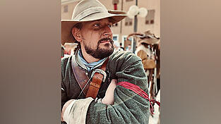 Benjamin Baumann im historischen Gwand.