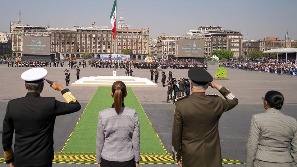 Mexikos Präsidentin: «Cuauhtémoc und das Azteken-Volk verteidigten ihre große Nation mit Ehre und Kraft»