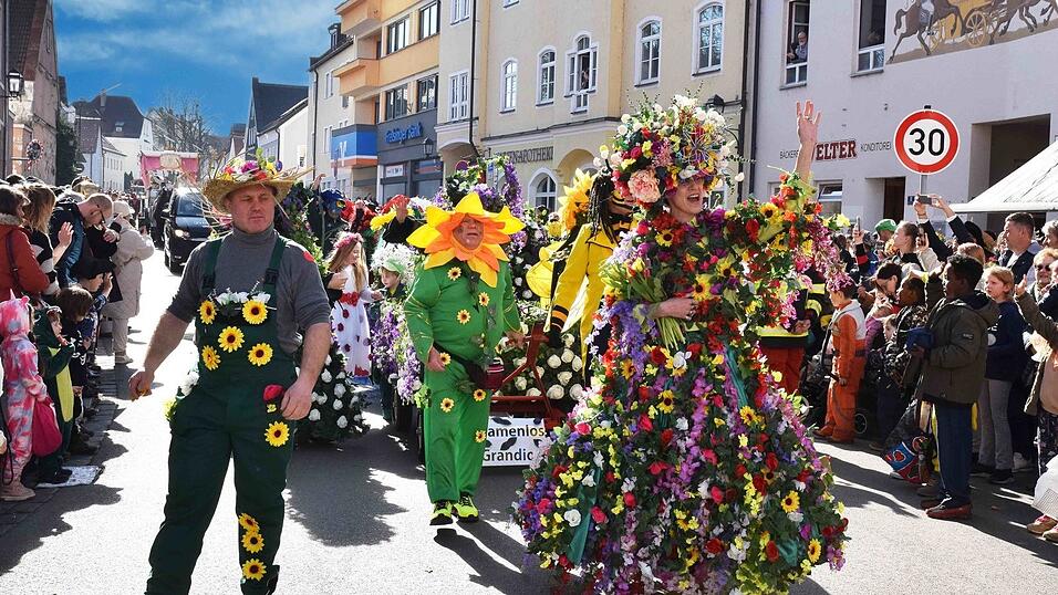 Der kunterbunte Faschingsumzug in Moosburg