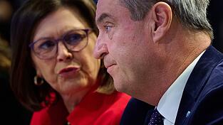 Markus Söder wirbt für Ilse Aigner. Markus Söder wirbt für Ilse Aigner.