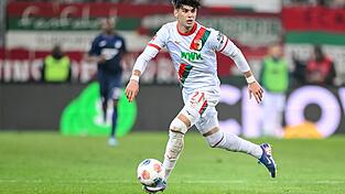 Rodrigo Ribeiro spielt auch in Zukunft für den FC Augsburg. (Archivbild) Rodrigo Ribeiro spielt auch in Zukunft für den FC Augsburg. (Archivbild)