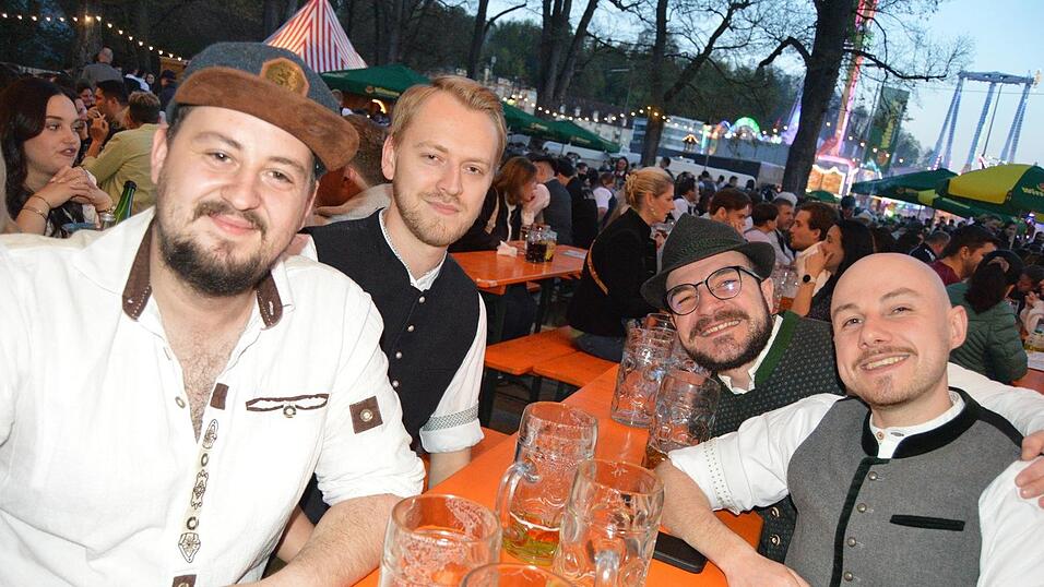 Viele Landshuter feierten am Freitag auf der Dult.&nbsp;