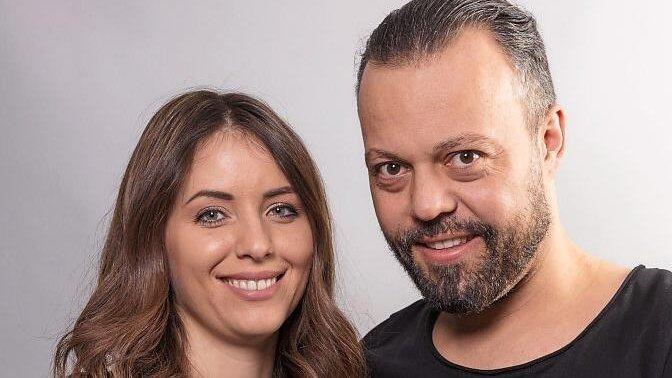 Andy Larisch, hier mit Haarverl&auml;ngerungsexpertin Maria Kromm. Im Salon von Larisch wurde ein spezielles Luftfiltersystem installiert, das 99,99 Prozent aller Viren abt&ouml;tet - und auch Ger&uuml;che filtert.