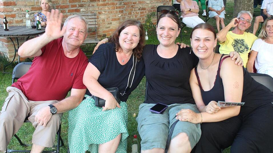 Die Landshuterinnen und Landshuter feierten beim LaSoNa-Open-Air.