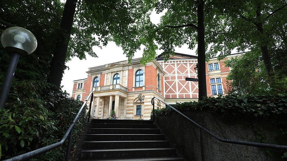 In Bayreuth gibt es 2027 gleich zwei Neuinszenierungen. (Archivbild)