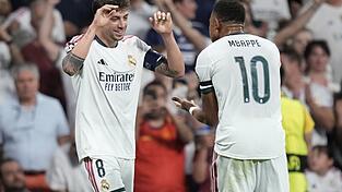 Fede Valverde (links) und Kylian Mbappé trafen für Real Madrid Fede Valverde (links) und Kylian Mbappé trafen für Real Madrid