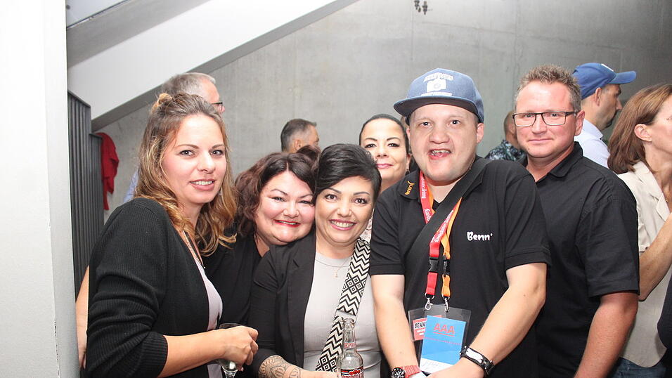 Beste Stimmung herrschte bei der Eskara-&Uuml;30-Party.