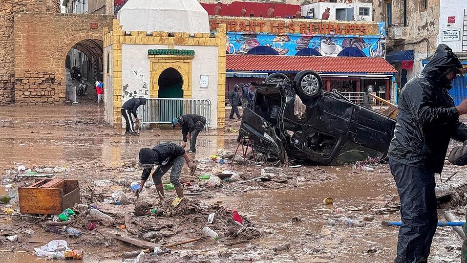 Die Regenfälle führten in der Provinz Safi zu schweren Überschwemmungen. Die Regenfälle führten in der Provinz Safi zu schweren Überschwemmungen.