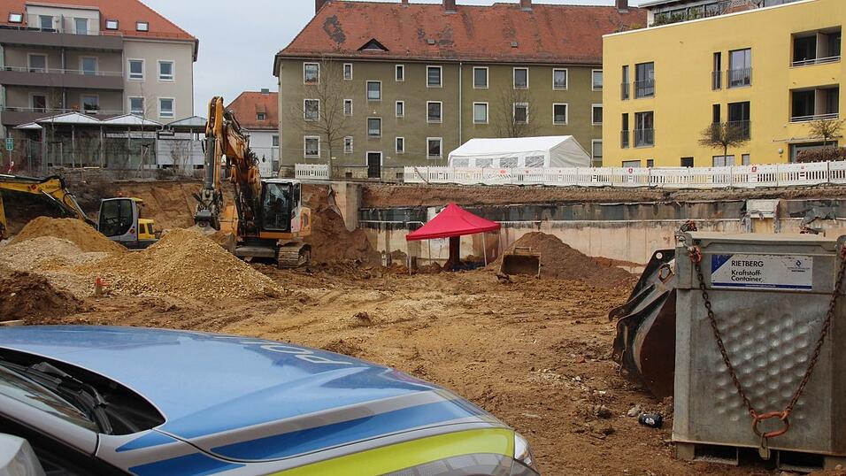 Erneut wurde am Donnerstagvormittag bei Bauarbeiten in Regensburg eine Fliegerbombe gefunden. Diesmal im Stadtteil Kumpfmühl.
