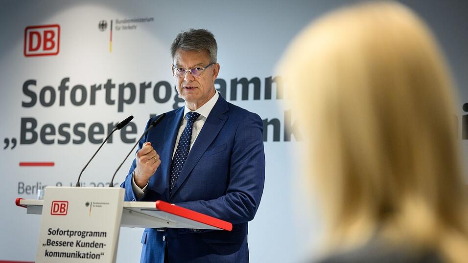 Der Verkehrsminister sieht nach der Mitteilung von Dienstag Anlass, das Sanierungskonzept genauer zu analysieren. Der Verkehrsminister sieht nach der Mitteilung von Dienstag Anlass, das Sanierungskonzept genauer zu analysieren.