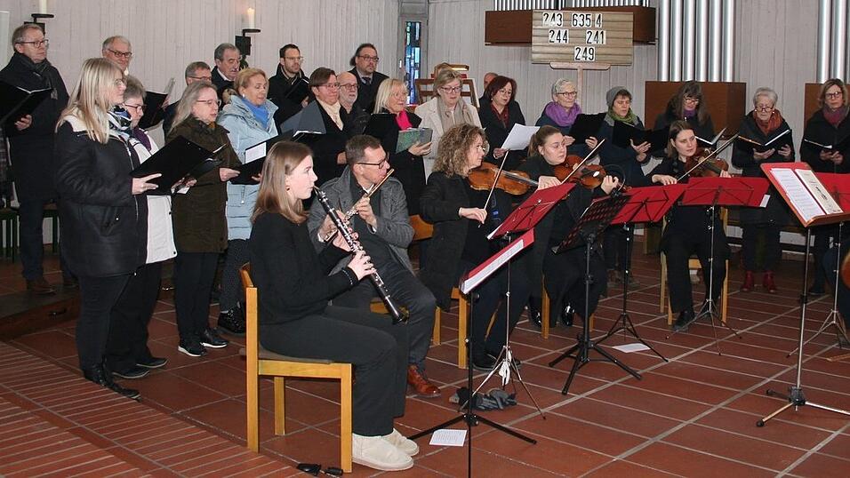 Stadtpfarrer August Lindmeier zelebrierte den Festgottesdienst.