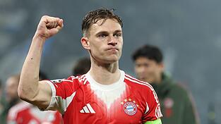 Kimmich feiert den Sieg - und fehlt im R&uuml;ckspiel gesperrt.