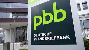 Die Pfandbriefbank leidet unter den Langzeitauswirkungen der Corona-Pandemie auf den Gewerbeimmobilienmarkt. (Archiv)