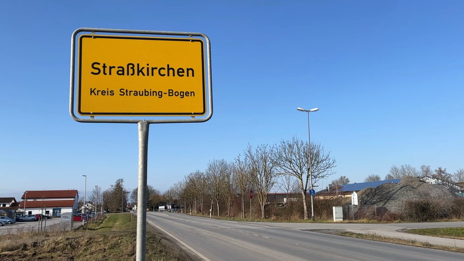 Auf einer Fl&auml;che bei Stra&szlig;kirchen und Irlbach (Kreis Straubing-Bogen) soll Informationen unserer Mediengruppe zufolge ein BMW-Werk entstehen.