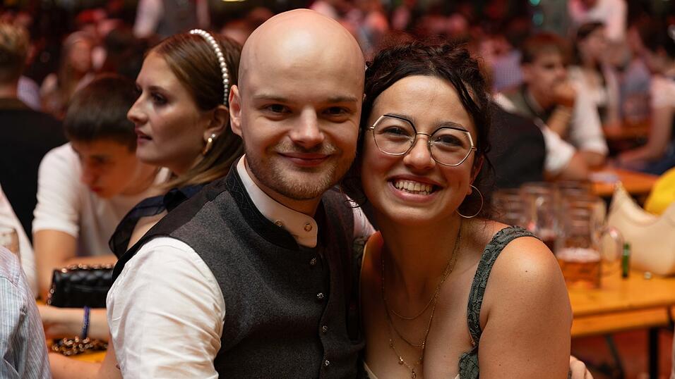 Die Partybilder vom Samstag, 8. August, aus dem Festzelt Reisinger. Die Partybilder vom Samstag, 8. August, aus dem Festzelt Reisinger.