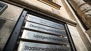 Nachdem der 56-Jährige seine Frau und seinen Sohn vergiftet haben soll, soll der Mann mit einer Internetbekanntschaft nach Frankreich geflüchtet sein. (Archivbild)
