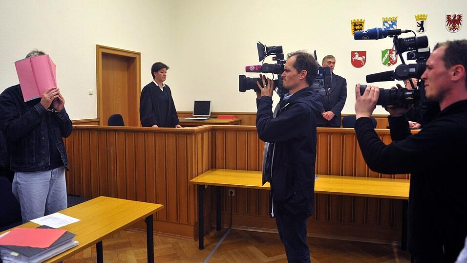 In Deutschland wurde der sogenannte Maskenmann bereits wegen drei Kindsmorden verurteilt. (Archivbild)