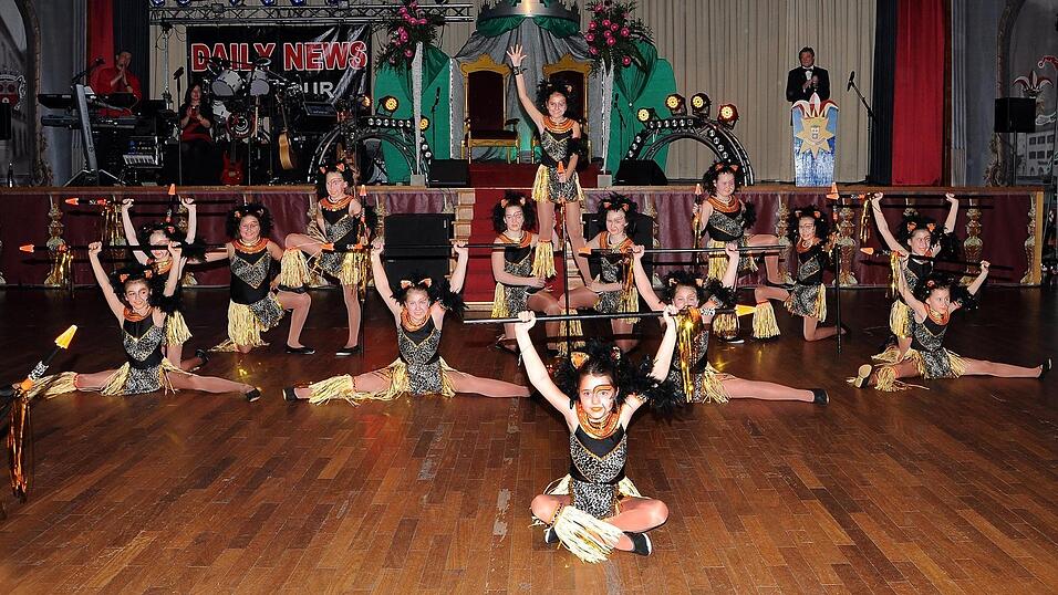 Impressionen vom Intrhonisationsball 2015 der Narrhalla Moosburg. (Foto: Ren&eacute; Spanier)