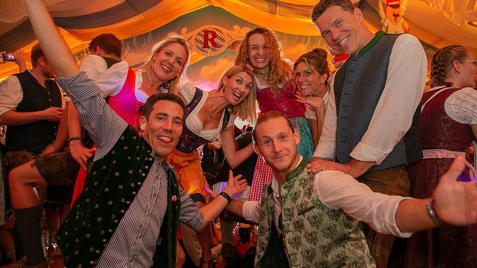 Die Partybilder vom Sonntag, 14. August 2022, aus dem Festzelt Reisinger.
