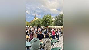Bürgermeister Franz Wittmann will aus dem Kulinarikwochenende ein viel besuchtes, traditionelles Event machen. Bürgermeister Franz Wittmann will aus dem Kulinarikwochenende ein viel besuchtes, traditionelles Event machen.