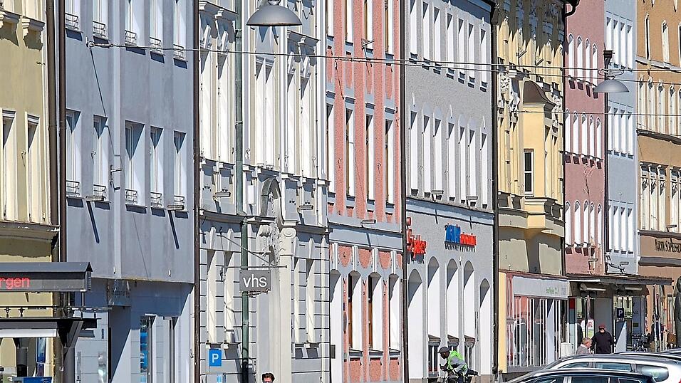Der Stadtrat hat eine neue Satzung der Volkshochschule erlassen. Die Satzung ist im Rathaus einsehbar.