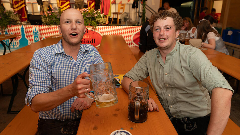 Die Partybilder vom Montag, 21. August 2023, aus dem Festzelt Greindl. Die Partybilder vom Montag, 21. August 2023, aus dem Festzelt Greindl.