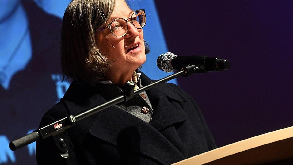 B&uuml;rgermeisterin Elisabeth Koch (CSU) hatte die Benennung des Kurparks nach Laura Dahlmeier vorangebracht.