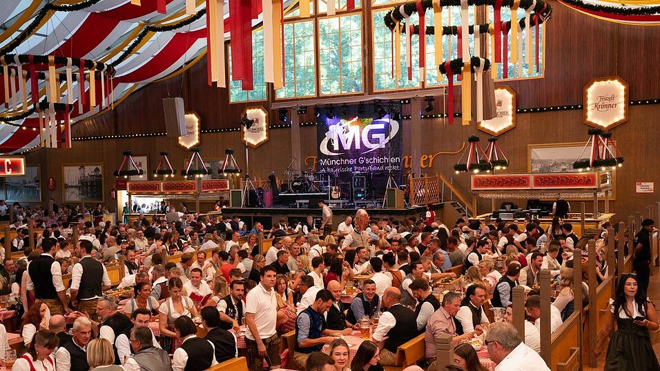 Die Partybilder vom Freitag, 14. August, aus dem Festzelt Krönner. Die Partybilder vom Freitag, 14. August, aus dem Festzelt Krönner.