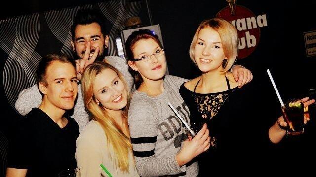 Auch in der Straubinger Diskothek Onyx wurde am Wochenende wild gefeiert. Auch in der Straubinger Diskothek Onyx wurde am Wochenende wild gefeiert.