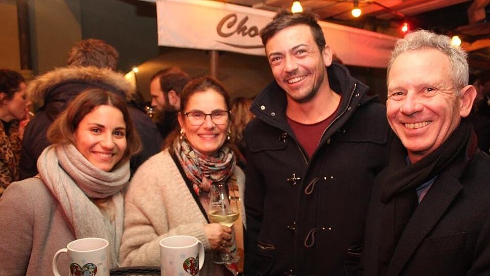 In Landshut lockten am Wochenende der Kunsthandwerkermarkt und die H&uuml;ttengaudi zahlreiche Besucher an.