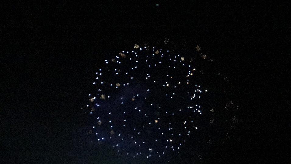 Das war das Abschlussfeuerwerk des Gäubodenvolksfestes 2019. Das war das Abschlussfeuerwerk des Gäubodenvolksfestes 2019.
