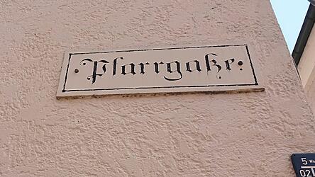 Das einzige Überbleibsel zur Ortsbezeichnung Pfarrgasse.