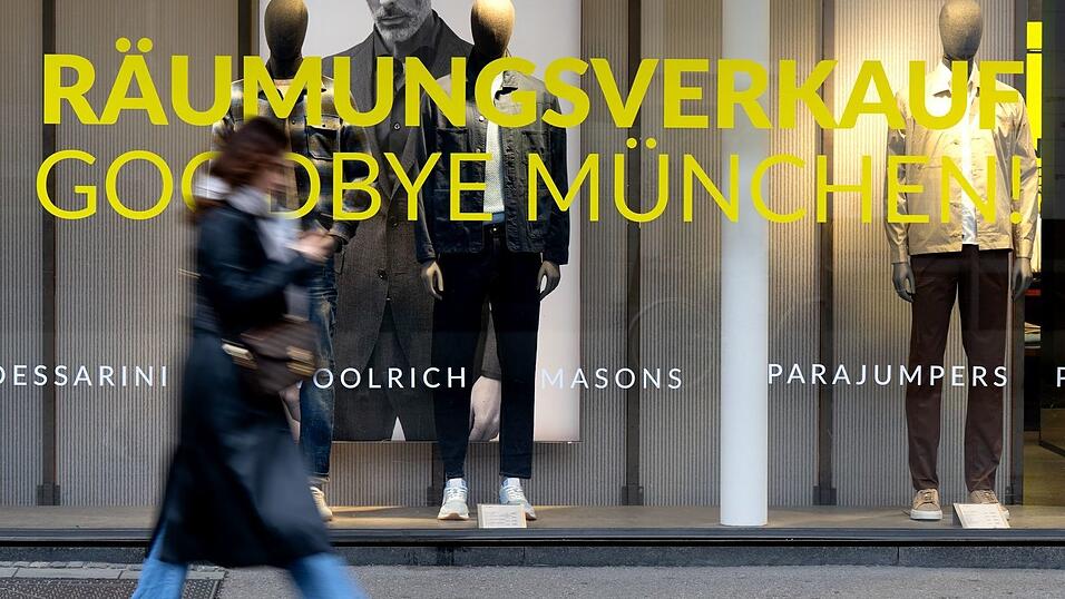 Ob R&auml;umungsverkauf oder Rabattaktionen: Viele H&auml;ndler umwerben die Kunden mit reduzierten Preisen.