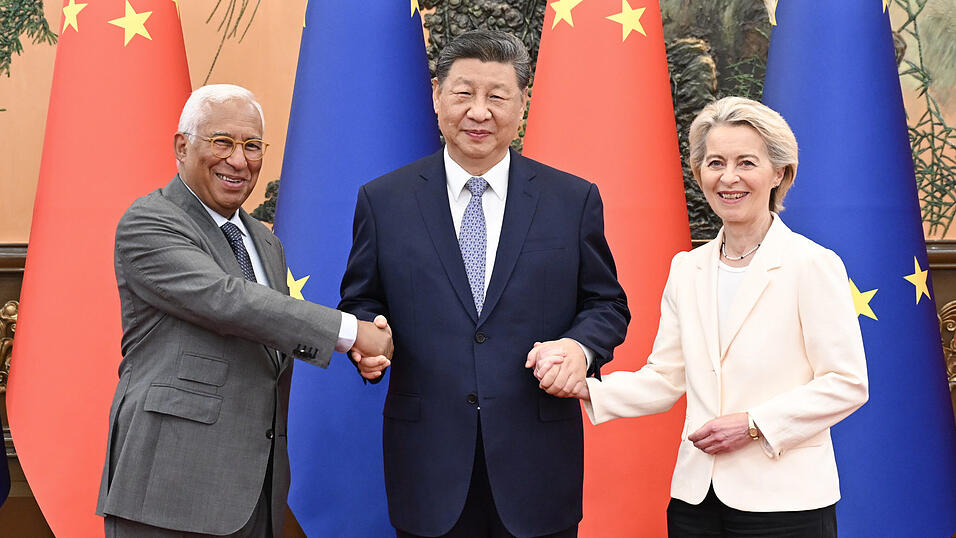 Der chinesische Staatspr&auml;sident Xi Jinping&nbsp;lie&szlig;&nbsp;Antonio Costa und&nbsp;Ursula von der Leyen in Peking antanzen.&nbsp;