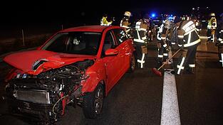 Rettungskr&auml;fte waren am Sonntagabend auf der Autobahn gefordert. 14 Unfallopfer waren zu betreuen und teils zu versorgen.