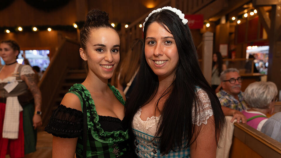 Die Partybilder vom Freitag, 11. August 2023, aus dem Festzelt Krönner. Die Partybilder vom Freitag, 11. August 2023, aus dem Festzelt Krönner.