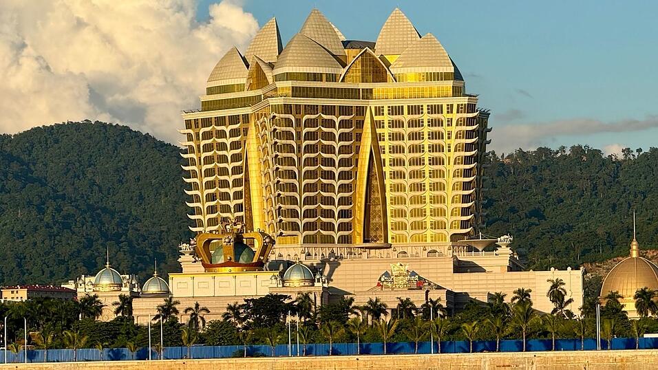 Im neuen chinesischen Schattenreich am Goldenen Dreieck regieren Glücksspiel und Prunk. Im neuen chinesischen Schattenreich am Goldenen Dreieck regieren Glücksspiel und Prunk.