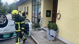 Am Gasthaus entstand hoher Schaden.