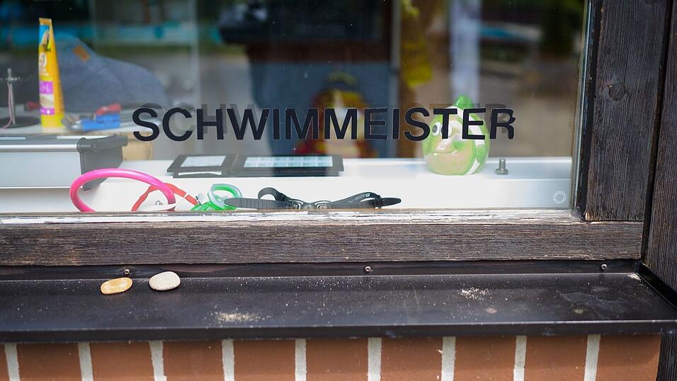 Der Bundesverband Deutscher Schwimmmeister fordert sch&auml;rfere Regeln f&uuml;r Kinder und Jugendliche, die nicht gut schwimmen k&ouml;nnen. (Symbolbild)