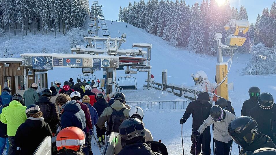 Das strahlend schöne Sonntagswetter wurde von vielen Freizeitsportlern genutzt. Das strahlend schöne Sonntagswetter wurde von vielen Freizeitsportlern genutzt.