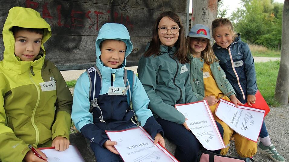 Quirin (11) (v.l.), Valentin (7), Lea (10), Theresa (7) und Veronika (7) waren als Ferien-Lokalreporter unterwegs. Quirin (11) (v.l.), Valentin (7), Lea (10), Theresa (7) und Veronika (7) waren als Ferien-Lokalreporter unterwegs.