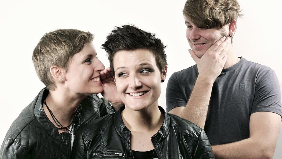 Sarah, Chrissi und Johnny (v. li.) sind zusammen die Band 'Ohrenpost'.